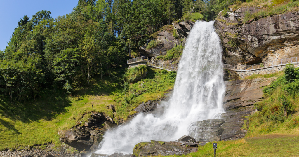 Steinsdalsfossen